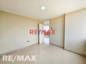 Venta De Departamento Frente A Parque En Zona Exclusiva De Vipol De Naranjal - San Martin De Porres