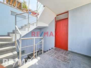 Venta De Departamento Frente A Parque En Zona Exclusiva De Vipol De Naranjal - San Martin De Porres