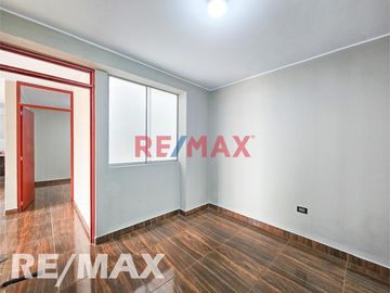 Venta De Departamento Frente A Parque En Zona Exclusiva De Vipol De Naranjal - San Martin De Porres