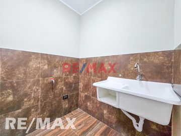 Venta De Departamento Frente A Parque En Zona Exclusiva De Vipol De Naranjal - San Martin De Porres