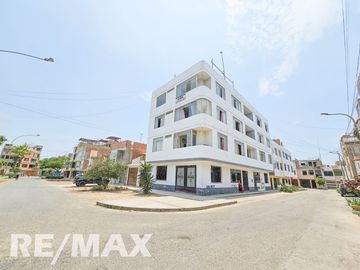 Venta De Departamento Frente A Parque En Zona Exclusiva De Vipol De Naranjal - San Martin De Porres