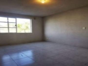 HERMOSA CASA CON UBICACIÓN EN UNA DE LAS MEJORES ZONAS DE ZAPOPAN