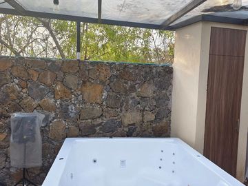 Casa en venta en Tepoztlán Morelos, nueva en zona tranquila