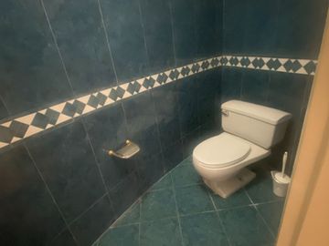 VENDO AMPLIO DEPARTAMENTO PRIMER PISO ELEVADO REMODELADO CASUARINAS SUR