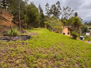 HERMOSA PROPIEDAD PARA VACACIONES O TURISMO DE VENTA, Sector Zumbahuayco C1443