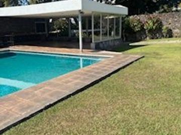 EN VENTA PRECIOSA CASA EN LA COL. REFORMA (ZONA DORADA) EN CUERNAVACA MOR. 1,430 M2 DE TERRENO, 650 M2 DE CONSTRUCCIÓN