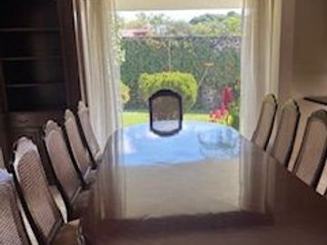 EN VENTA PRECIOSA CASA EN LA COL. REFORMA (ZONA DORADA) EN CUERNAVACA MOR. 1,430 M2 DE TERRENO, 650 M2 DE CONSTRUCCIÓN