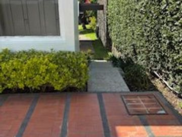 EN VENTA PRECIOSA CASA EN LA COL. REFORMA (ZONA DORADA) EN CUERNAVACA MOR. 1,430 M2 DE TERRENO, 650 M2 DE CONSTRUCCIÓN