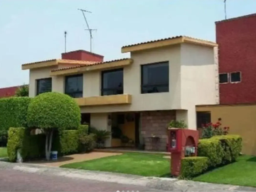 CASA EN REMATE  DENTRO DE FRACCIONAMIENTO EN COYOACAN