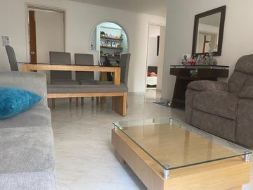 Apartamento en venta en Laureles
