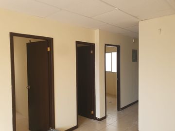 Via Salitre , Vendo villa de una planta en Urb. La Gran Vittoria