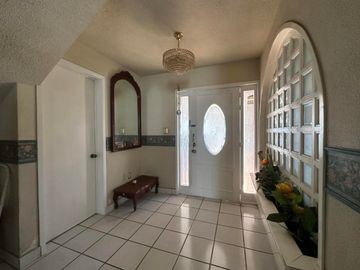 SE VENDE Casa en Real del Bosque