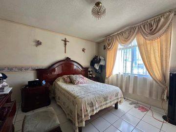 SE VENDE Casa en Real del Bosque