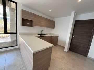 Amplio departamento en venta - Puente 2 Valle de los Chillos