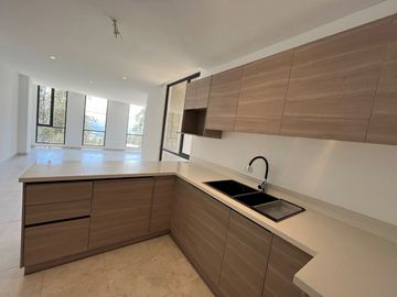 Amplio departamento en venta - Puente 2 Valle de los Chillos