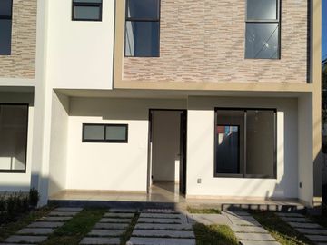 Exclusivas casas en venta en Lerma, PARQUE INDUSTRIAL - $2,250,000 APTO CREDITOS