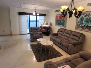 Venta de casa en Samborondon km 4.5 Guayaquil Ecuador cerca UEES, Plaza Batan