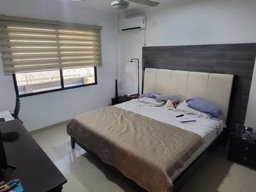 Venta de casa en Samborondon km 4.5 Guayaquil Ecuador cerca UEES, Plaza Batan