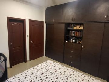 Venta de casa en Samborondon km 4.5 Guayaquil Ecuador cerca UEES, Plaza Batan