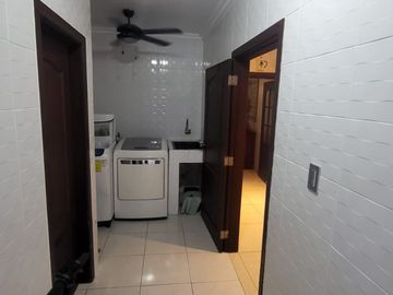 Venta de casa en Samborondon km 4.5 Guayaquil Ecuador cerca UEES, Plaza Batan