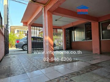 Single house + rental room, 2 floors, 45 sq m., Rattanakosin Village 200 Years, Rangsit-Pathum Thani Road 10, Soi 9, Phahonyothin Road, Thanyaburi, Pa