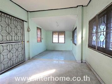Single house + rental room, 2 floors, 45 sq m., Rattanakosin Village 200 Years, Rangsit-Pathum Thani Road 10, Soi 9, Phahonyothin Road, Thanyaburi, Pa