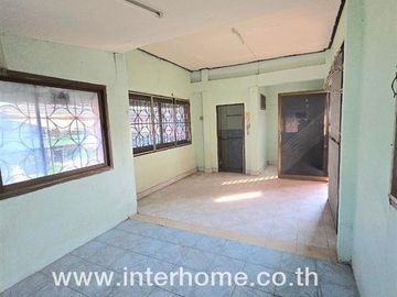 Single house + rental room, 2 floors, 45 sq m., Rattanakosin Village 200 Years, Rangsit-Pathum Thani Road 10, Soi 9, Phahonyothin Road, Thanyaburi, Pa
