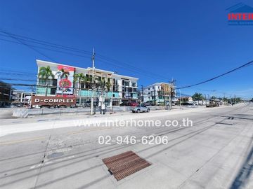 Commercial building 4.5 floors 21.3 sq.w. D complex near Thai Panich Bank, Pinthong Industrial Estate, Expressway No. 7, Motorway, Chao Phraya Surasak