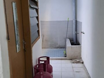 Rumah Darmo Harapan SHM Strategis dkt Segi 8 Sukomanunggal Simo Kupang
