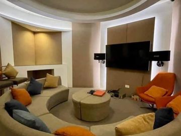 The Trion Towers 2BR Condo Rent to own in BGC walking distance to SM Aura