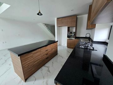 CASA NUEVA EN VENTA PASEO DEL PARQUE MORELIA