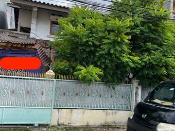 Rumah Hitung Tanah 12x18 di Pejompongan, 300 Meter Ke Jalan Pejompongan Raya