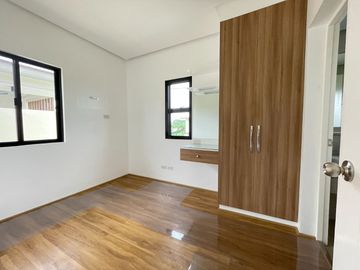 SINGLE ATTACHED MOVE-IN READY HOMES IN IMUS CAVITE ALONG AGUINALDO HIGHWAY