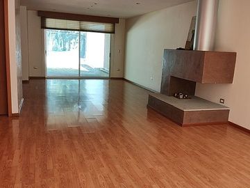 VENTA DE CASA EN CLUB DE GOLF LAS FUENTES, PUEBLA