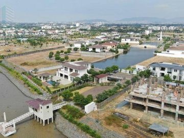 Terreno de 393m², Residencial, en Samborondon, Isla Mocoli.