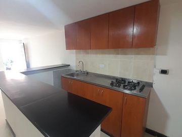 CASA EN VENTA DE 3 NIVELES  BARRIO BRITALIA KENNEDY