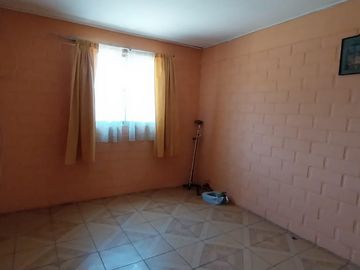 Casa De Un Piso Cercana A Av. Padre Hurtado, El Bosque