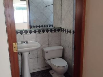 VENTA DEPARTAMENTO EN URB. HONOR Y LEALTAD SURCO