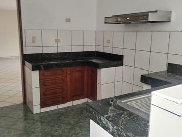 VENTA DEPARTAMENTO EN URB. HONOR Y LEALTAD SURCO