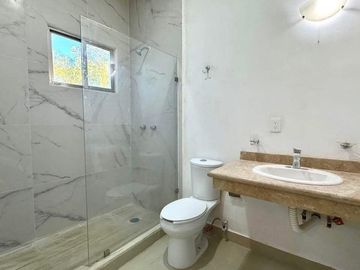 Renta - Venta en Ciudad del Carmen 🏘️ Residencia Fracc. Canterias km 12 📍