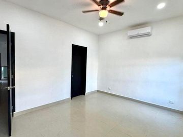 Renta - Venta en Ciudad del Carmen 🏘️ Residencia Fracc. Canterias km 12 📍