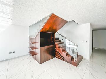 CASA DE 4 RECAMARAS EN ESQUINA EN VENTA LOMAS DE ANGELOPOLIS
