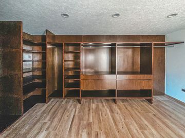 CASA DE 4 RECAMARAS EN ESQUINA EN VENTA LOMAS DE ANGELOPOLIS