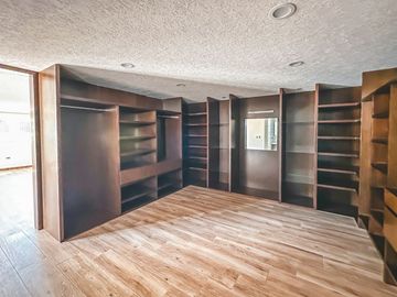 CASA DE 4 RECAMARAS EN ESQUINA EN VENTA LOMAS DE ANGELOPOLIS