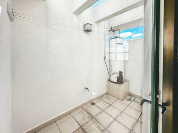 CASA DE 4 RECAMARAS EN ESQUINA EN VENTA LOMAS DE ANGELOPOLIS