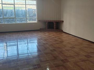Vendo Casa Rentera en Quito -  Sector La Magdalena