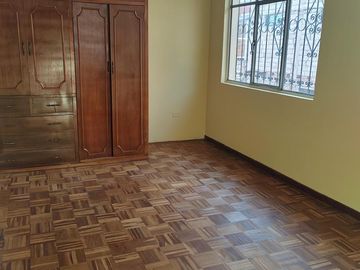 Vendo Casa Rentera en Quito -  Sector La Magdalena