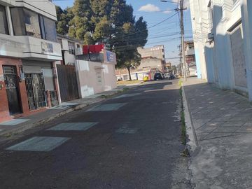 Vendo Casa Rentera en Quito -  Sector La Magdalena