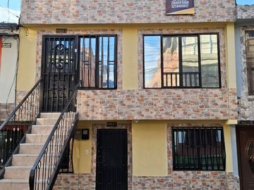 Casa En Venta En La Sultana Pereira De 3 Niveles