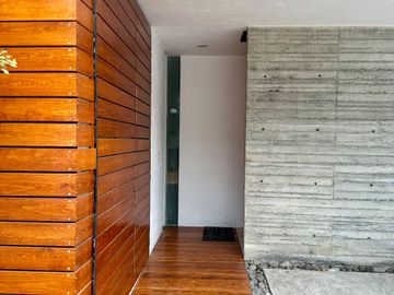 Hermosa Residencia en Solares